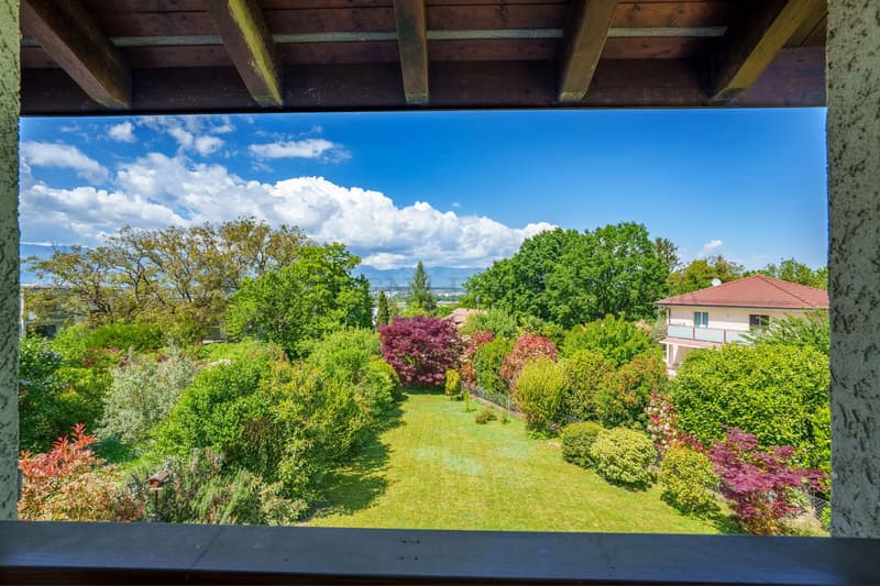 Grande villa 7 pièces avec joli jardin ensoleillé (3)