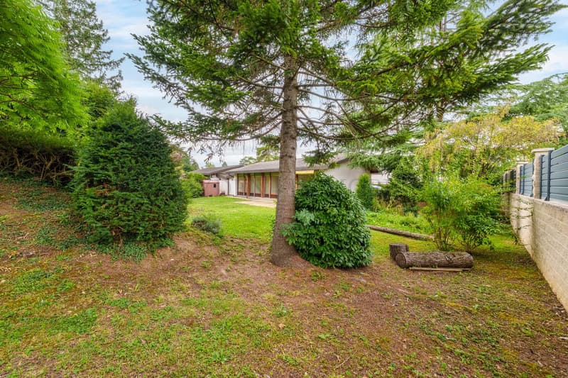 Villa plain-pied avec beau jardin (11)