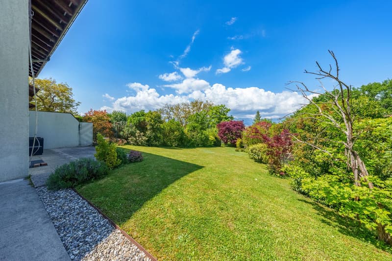 Grande villa 7 pièces avec joli jardin ensoleillé (4)