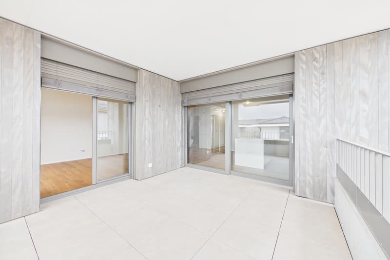 Appartamento nuovo con grande balcone (7)