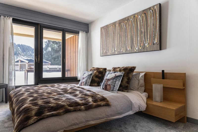 A charming 3-bedroom apartment with a terrace in the heart of Verbier. (5)