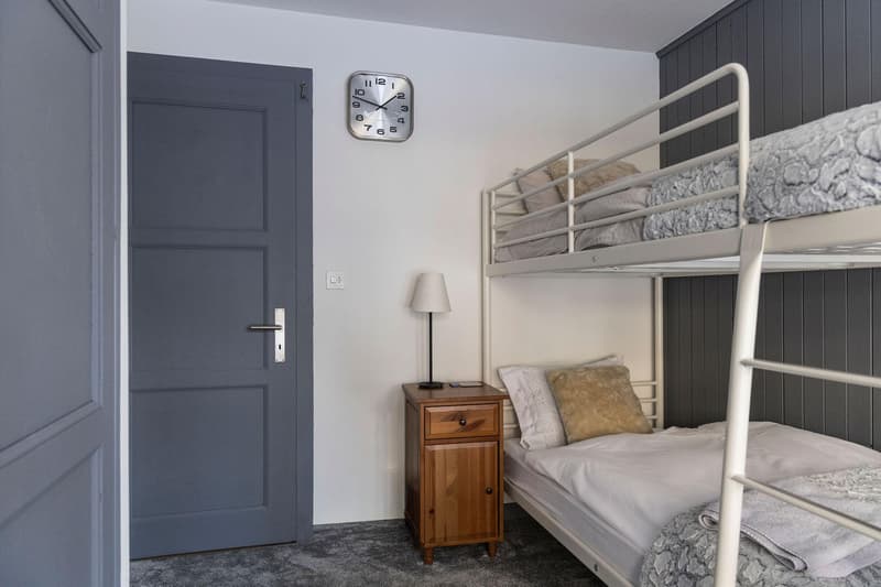 A charming 3-bedroom apartment with a terrace in the heart of Verbier. (7)