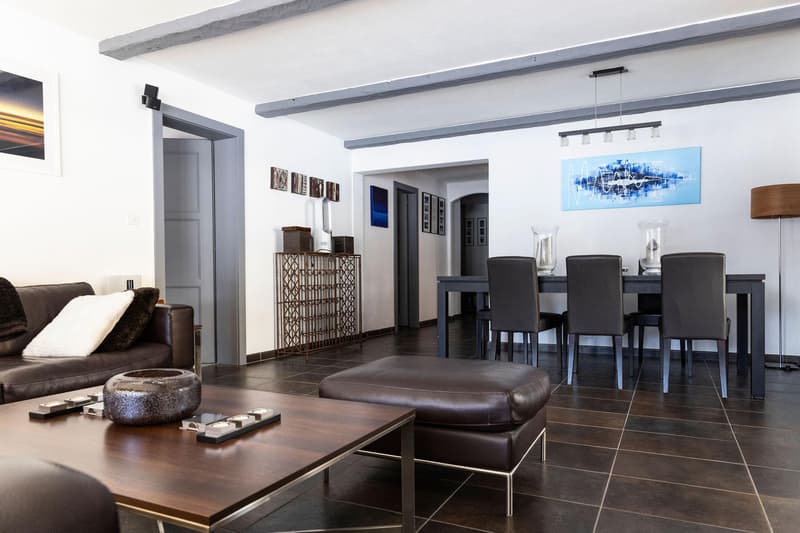 A charming 3-bedroom apartment with a terrace in the heart of Verbier. (3)
