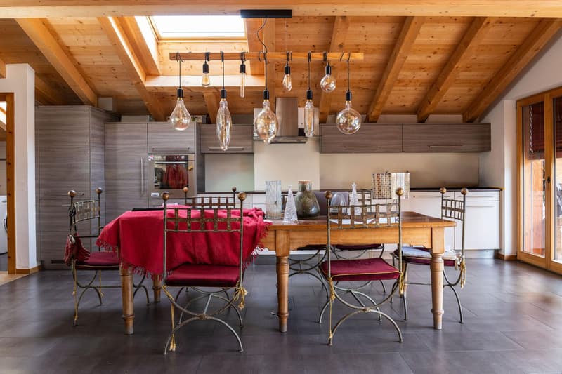 Penthouse with 5.5 rooms in Le Châble (3)