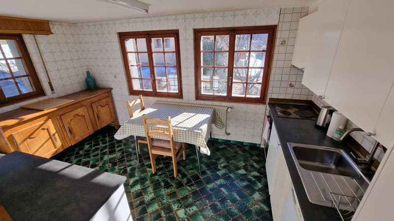 LOCATION HIVER 26/27 - Charmante maison alpine de 4 chambres, à seulement 5 minutes à pied de la gare et du téléphérique du Châble (5)