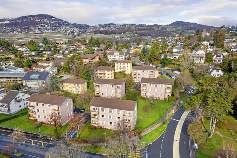 Appartement de 4 pièces avec balcon dans quartier calme (1)