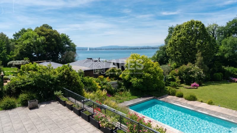 Villa in ruhiger Lage mit Seeblick (2)