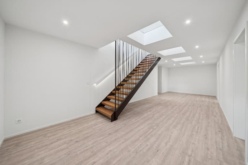 198 m2 apartment with balcony and two outdoor parking spaces (9)