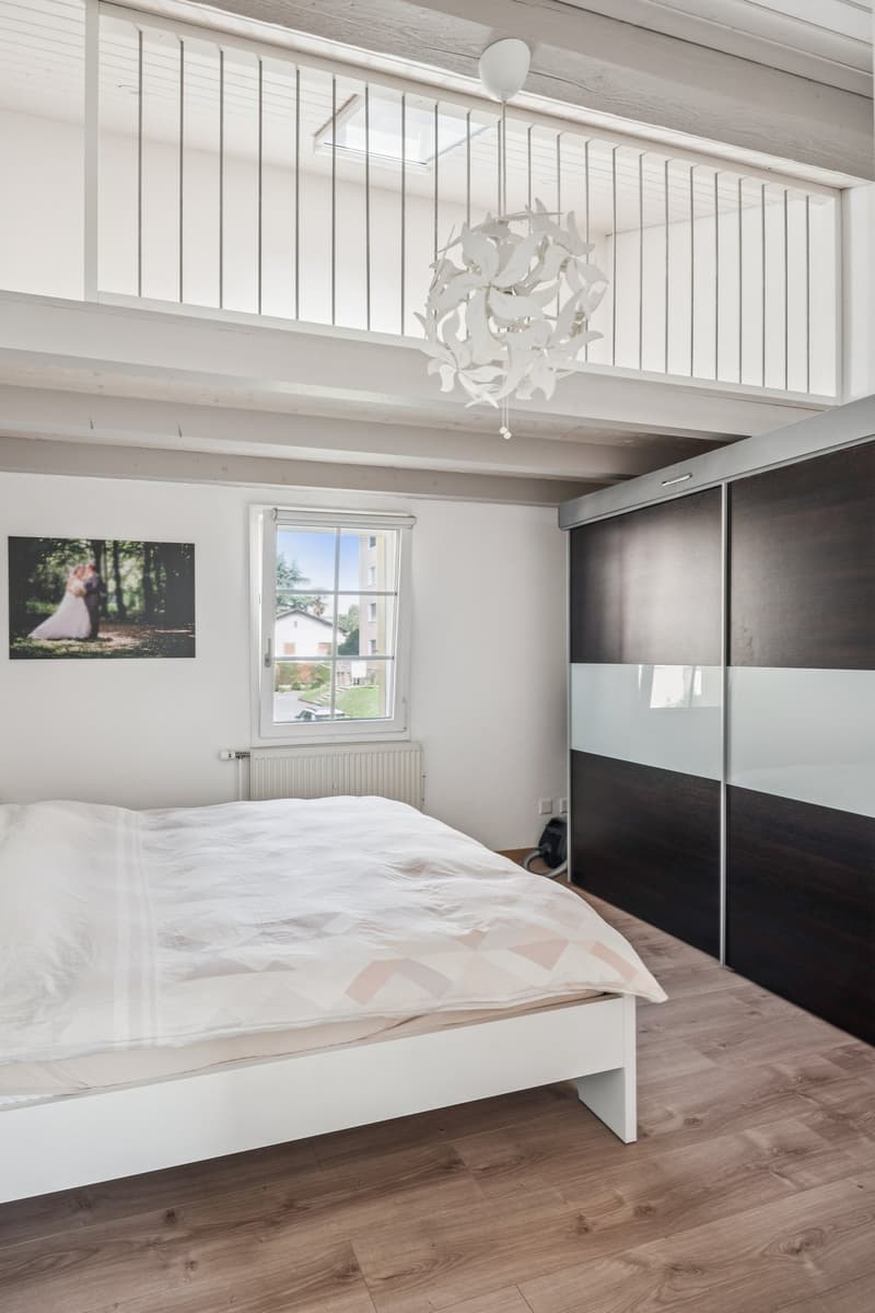 Maison individuelle entièrement rénovée de 5.5 pièces avec piscine et jardin (9)