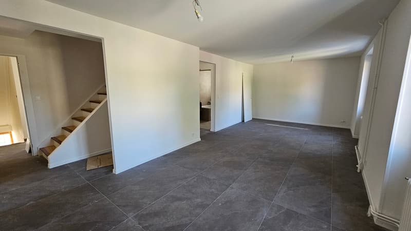 St-Saphorin-sur-Morges (7 minutes from Morges): for rent beautiful renovated 3.5-room apartment (5)