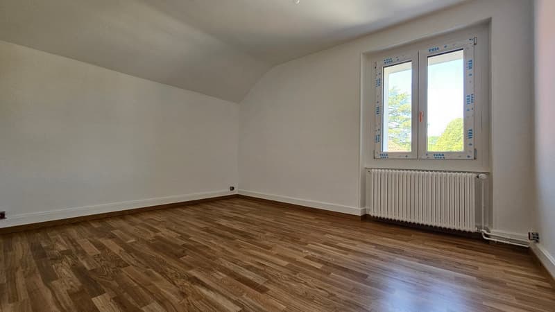 St-Saphorin-sur-Morges (7 minutes from Morges): for rent beautiful renovated 3.5-room apartment (9)