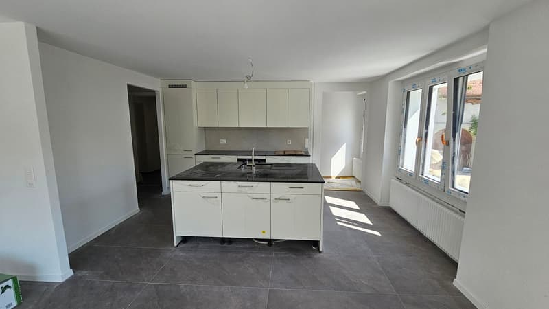 St-Saphorin-sur-Morges (7 Minuten von Morges): zur Miete wunderschönes renoviertes 4,5-Zimmer-Apartment (2)