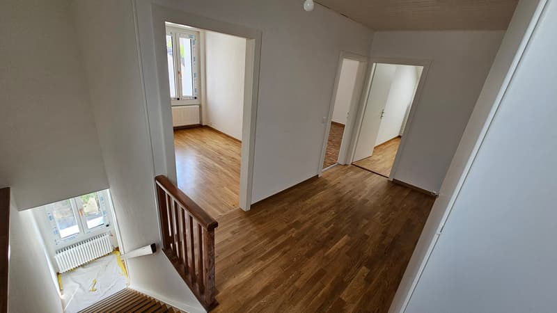 St-Saphorin-sur-Morges (7 Minuten von Morges): zur Miete wunderschönes renoviertes 4,5-Zimmer-Apartment (8)
