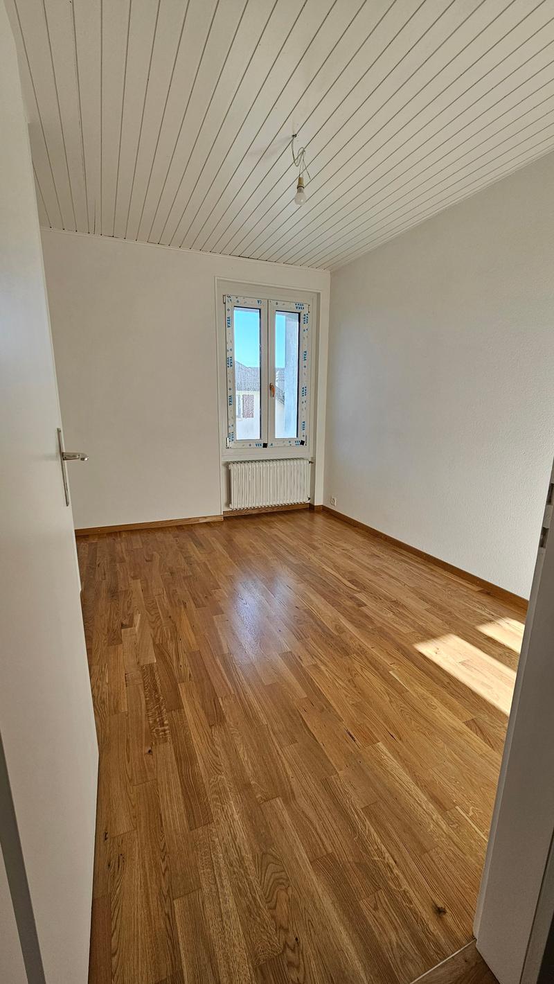 St-Saphorin-sur-Morges (7 Minuten von Morges): zur Miete wunderschönes renoviertes 4,5-Zimmer-Apartment (10)