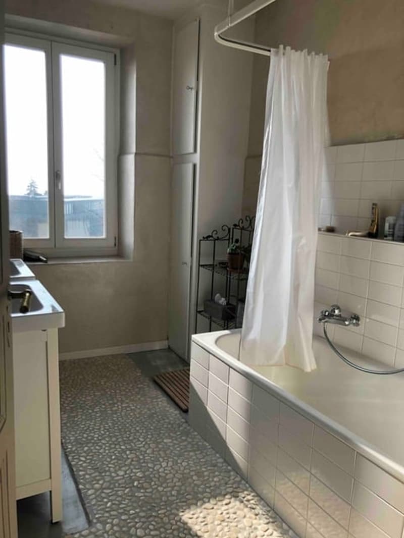 Préverenges, à deux pas du lac et des commodités : à louer spacieux appartement de 3,5 pièces (12)