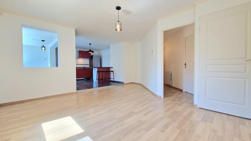 Beaumont Le Châble: T3 with private garden, 9 minutes from Switzerland (6)