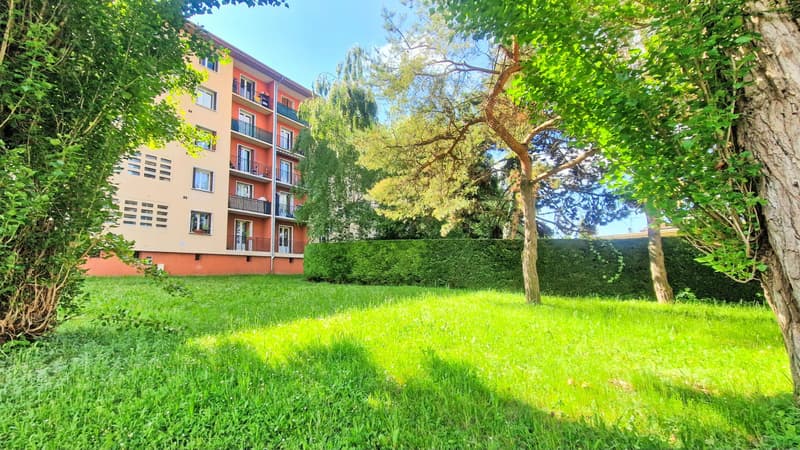 T4 crossing apartment with balcony, cellar and parking in Romagny, Annemasse (2)