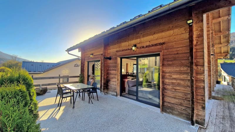 Spacious modern T9 chalet in Mijoux (2)