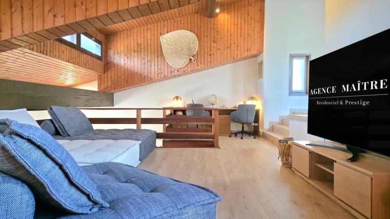 Séduisante maison d'architecte T8 à Armoy (10)