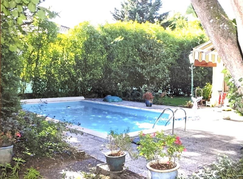 Villa individuelle 232m2 avec jardin et piscine chauffée (1)