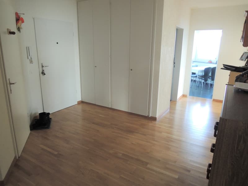 Schöne Weitsicht - grosszügiger Grundriss! (6)