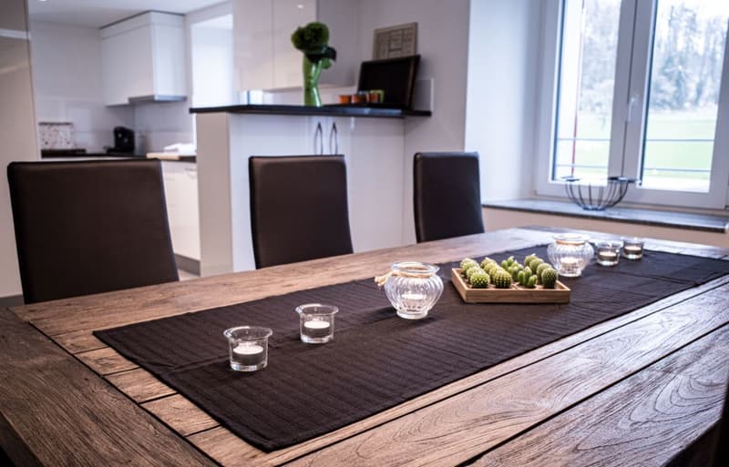 Moderne 4.5-Zimmer-Wohnung im Grünen mit Südbalkon (1)