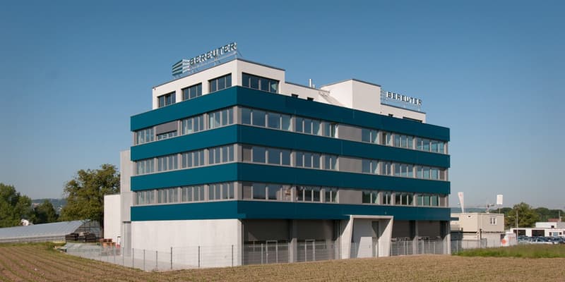 Commercial/Workshop with 230 m2 for rent in Volketswil (1)