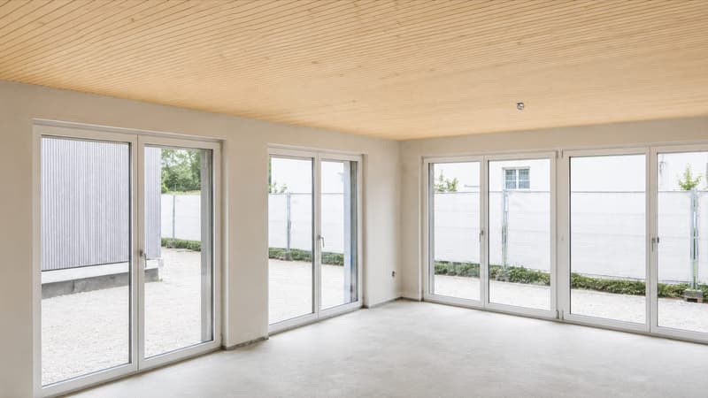 Attractive new building in Volketswil: 3.5-room house with private garden (2)