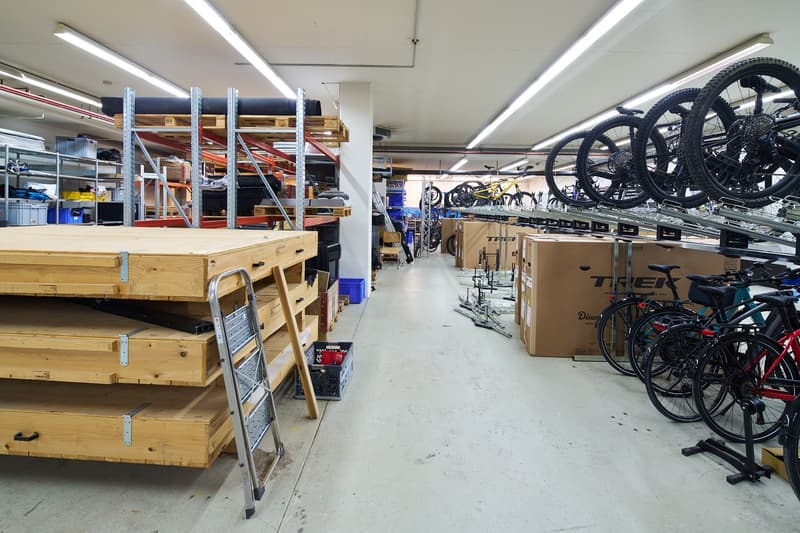 Ampio spazio commerciale / di magazzino (11)