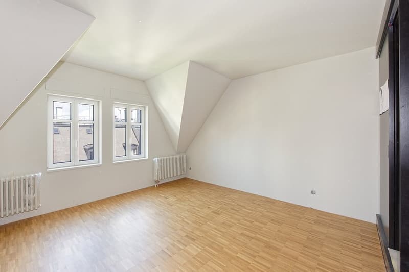 Beispiel_Mansardenzimmer_3.jpg