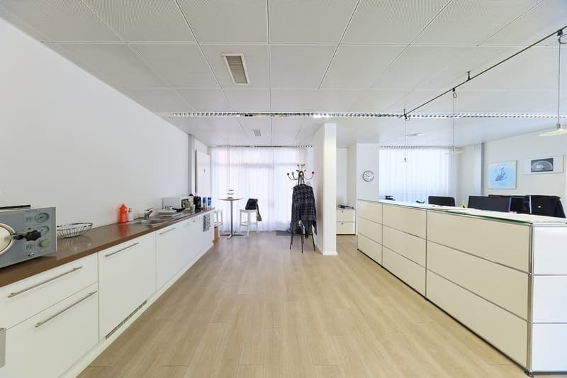 Espace commercial attractif dans un bon emplacement à Berne (4)