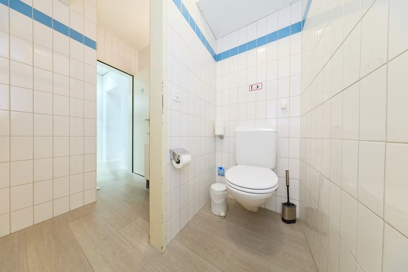 Espace commercial attractif dans un bon emplacement à Berne (10)