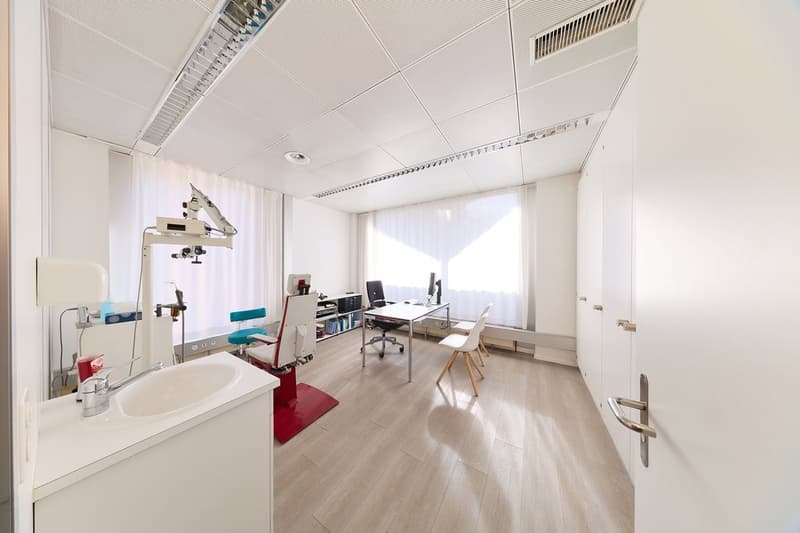 Espace commercial attractif dans un bon emplacement à Berne (9)