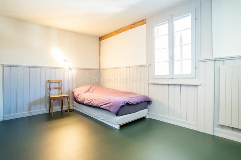Completely renovated 6.5-room middle house with historic character in Oberwinterthur (11)