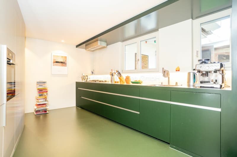 Completely renovated 6.5-room middle house with historic character in Oberwinterthur (4)