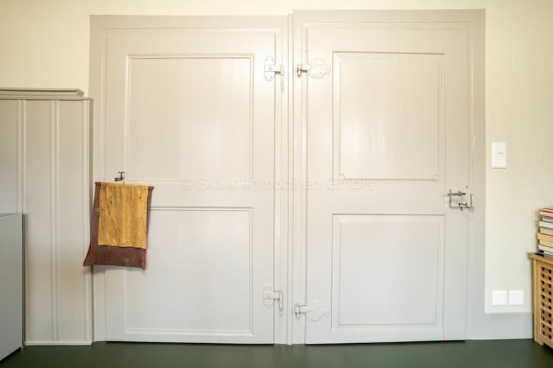 Completely renovated 6.5-room middle house with historic character in Oberwinterthur (19)