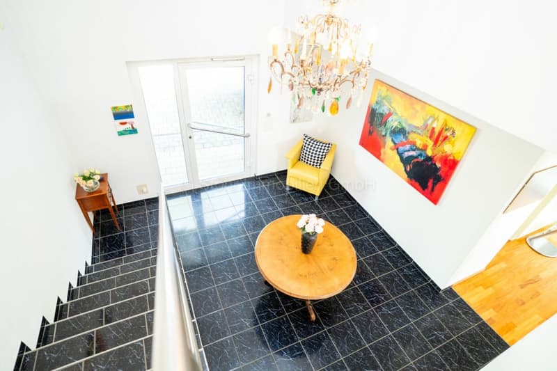 Freistehendes 6.5 Zimmer Haus mit Traumaussicht (10)