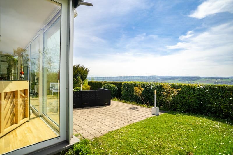 Freistehendes 6.5 Zimmer Haus mit Traumaussicht (21)
