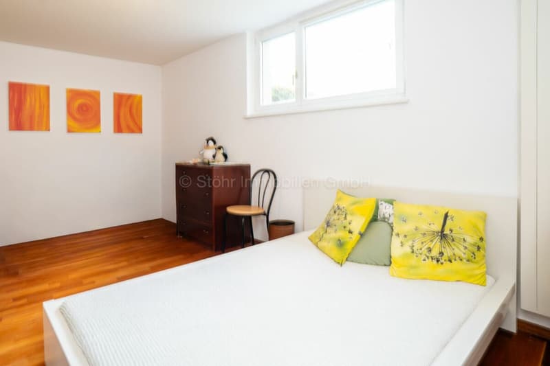 Freistehendes 6.5 Zimmer Haus mit Traumaussicht (30)