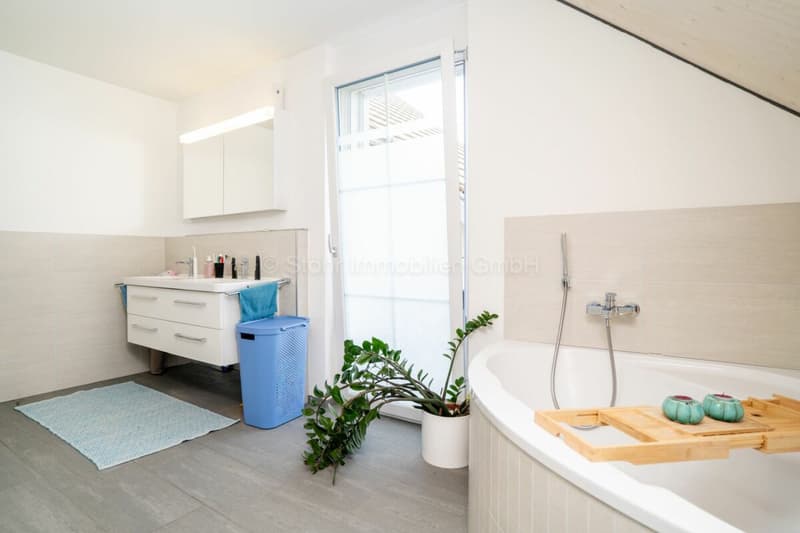 Maison de 5,5 pièces tout à fait moderne dans un quartier calme (14)