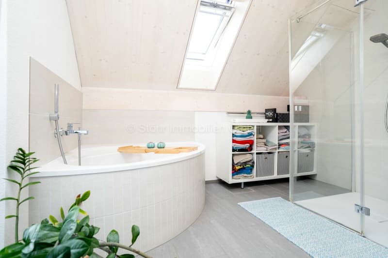 Maison de 5,5 pièces tout à fait moderne dans un quartier calme (9)