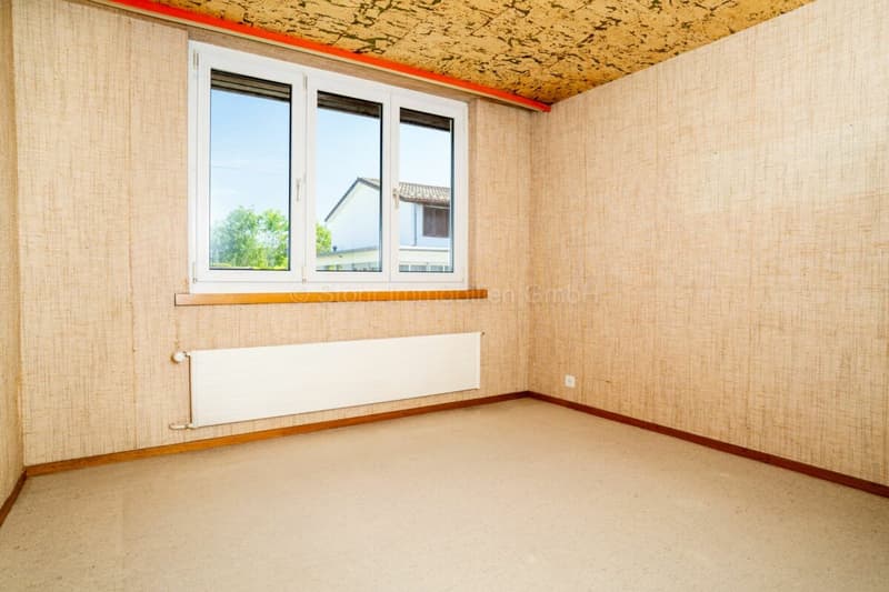 Family-friendly 4.5 room row house with potential (12)