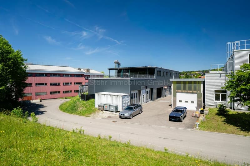 775 m2 di spazio commerciale a Elsau (27)
