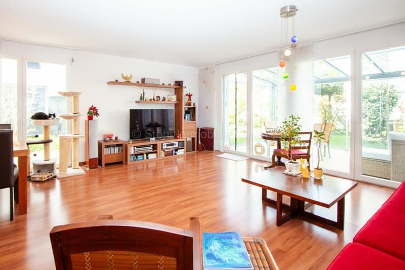 Maison mitoyenne de 5,5 pièces lumineuse dans un emplacement convivial pour les enfants (4)