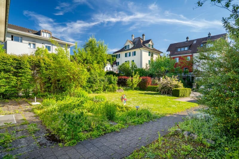 Charming DEFH with potential in the Mattenbach district (2)