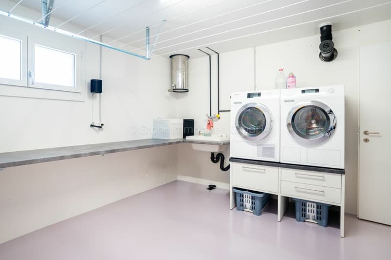 Family-friendly 4.5-room DEFH in a well-maintained building complex (17)