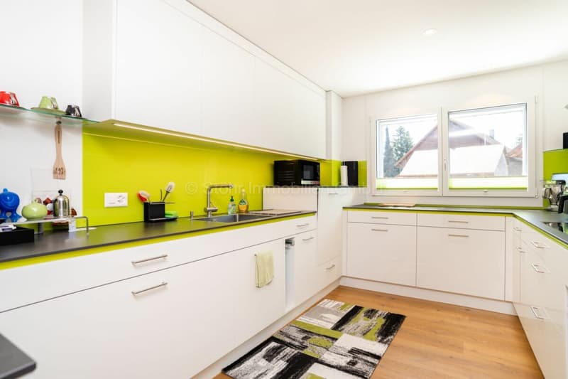 Family-friendly 4.5-room DEFH in a well-maintained building complex (6)