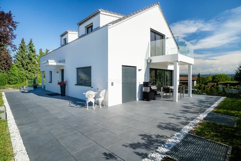 Stylish new building with a well-thought-out room concept and versatile usage possibilities (35)