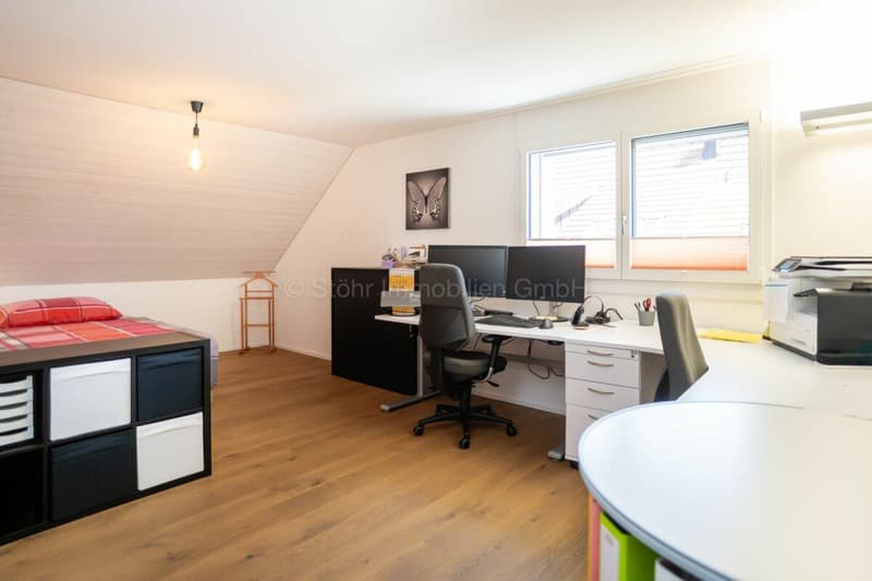 Familienfreundliches 4.5-Zimmer-DEFH in gepflegter Überbauung (9)