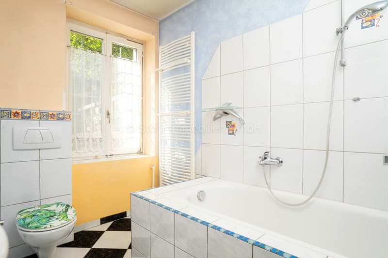 Charmantes 6.5-Zimmer-DEFH mit viel Potenzial im beliebten Quartier Deutweg (11)